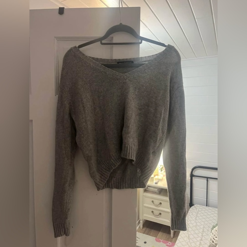 Brandy Melville Gray V-Neck Sweater